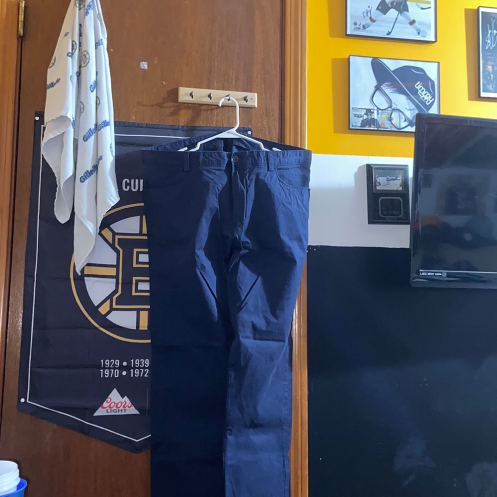 Men’s Calvin Klein navy Khakis pants